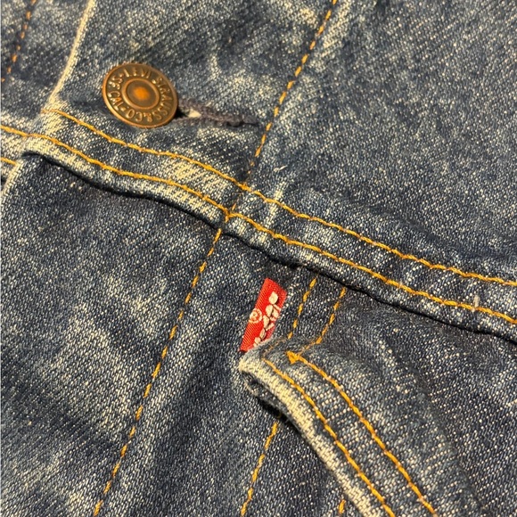 1980s/90s Levi's Linned Denim Jacket - Picture 3 of 10